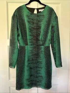 sasha grey green dress Sasha